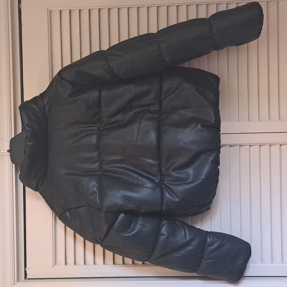 Coat - Picture 5 of 5